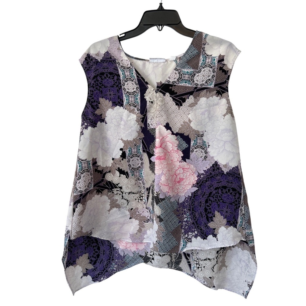 New York & Company Purple Floral Patchwork Sharkbite Sleeveless Blouse Size M‎